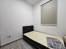 Lakeville (D22), Condominium #557139961